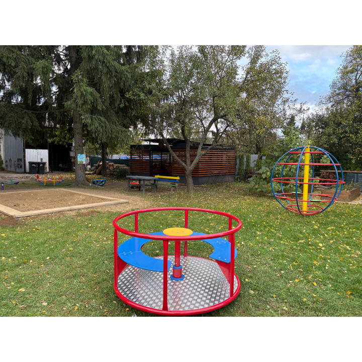 Obnova detského ihriska materskej školy v Čiernom Poli